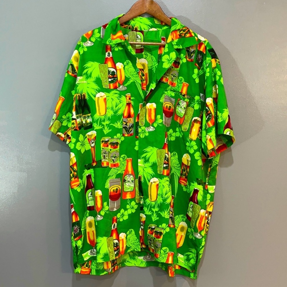 💜 5 for $25 or 3 for $18 Funny green beer patterned button down shirt